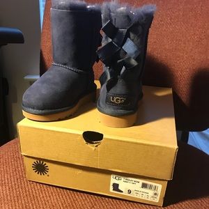 Toddler navy blue Ugg boots