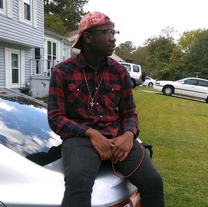 Meet your Posher, Malik