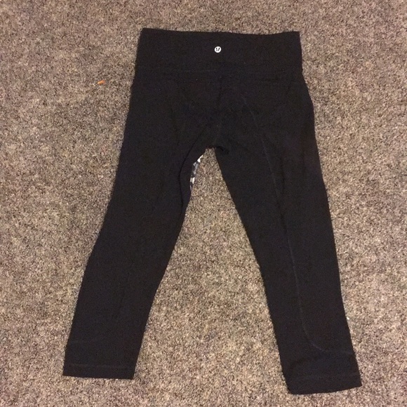 Lululemon Laceoflage Polar Cream/Black leggings - Picture 2 of 4
