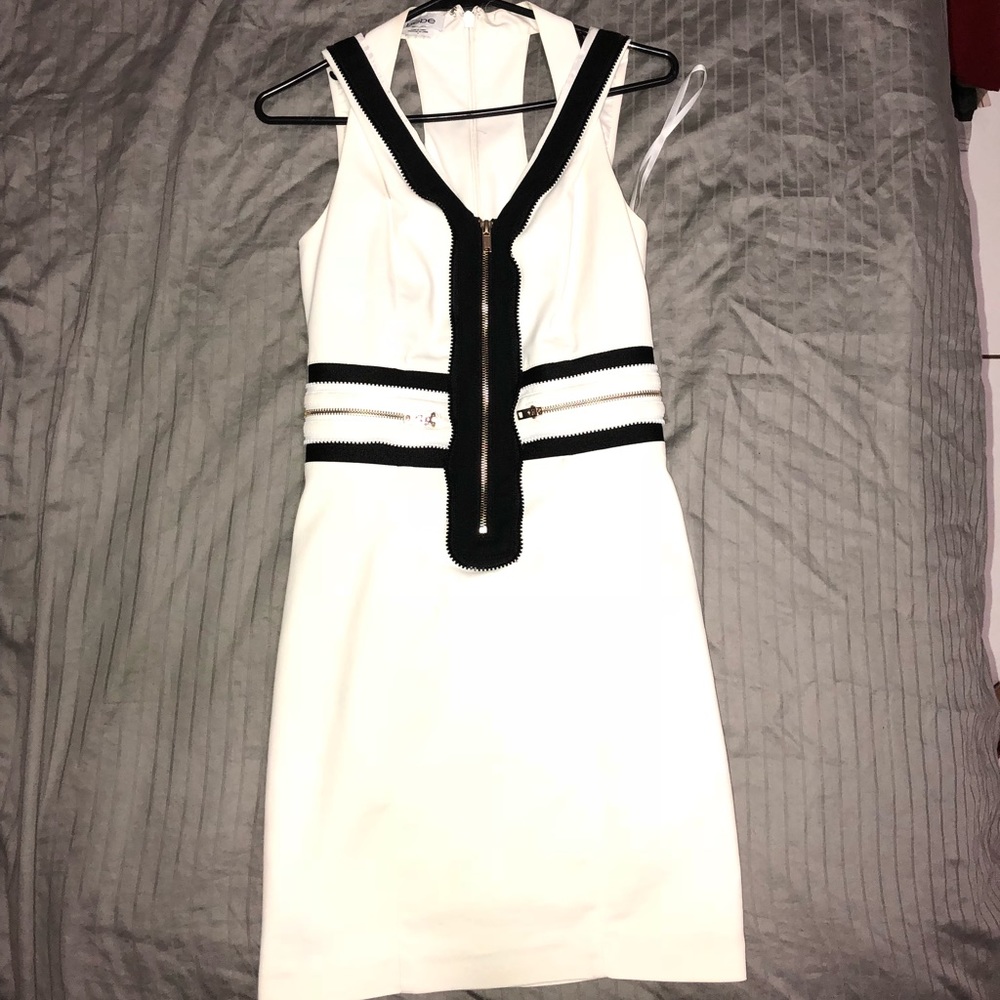 Bebe dress