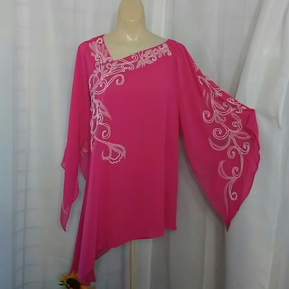 TUNIQUE Exquisite Beautifully beaded Tunic