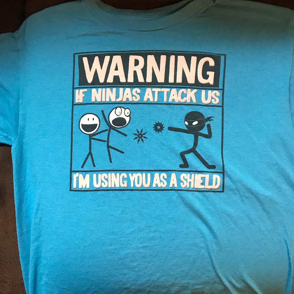 Boys 2xl (18) Gildan shirt