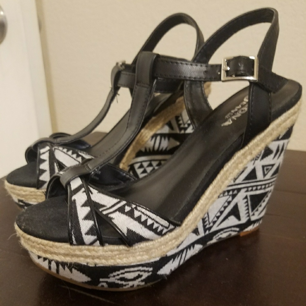 Wedge heels