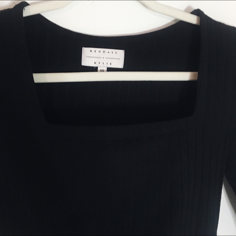 ✖️SOLD✖️K&K Ribbed square neck crop top - Picture 2 of 4