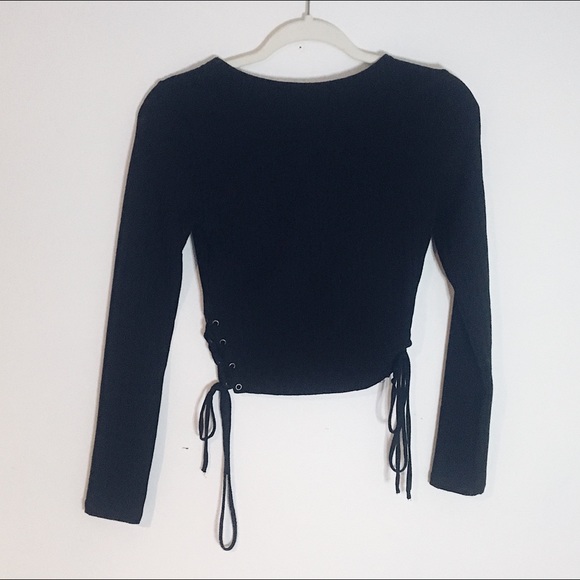 ✖️SOLD✖️K&K Ribbed square neck crop top - Picture 3 of 4