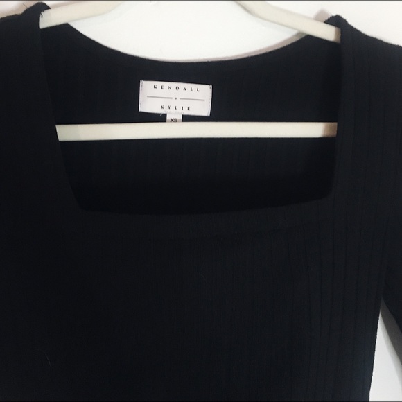 ✖️SOLD✖️K&K Ribbed square neck crop top - Picture 2 of 4