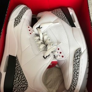Jordan 3’s White Cement deadstock