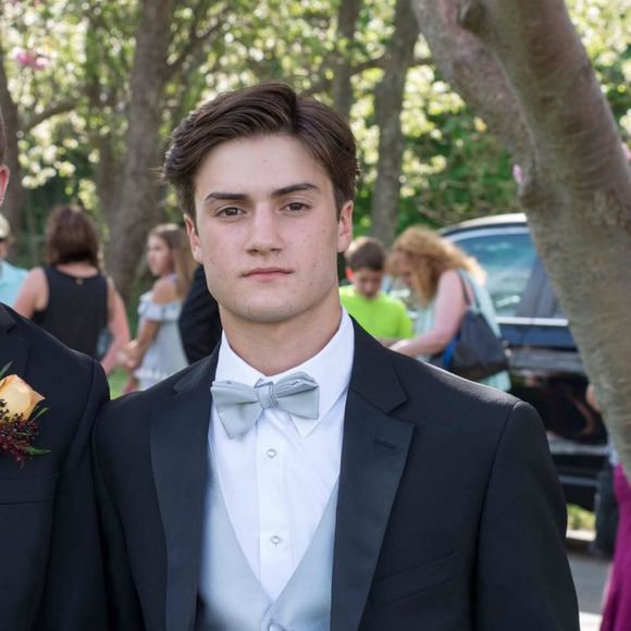 Meet your Posher, Alec - Picture 1 of 1