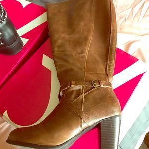 Wide Calf knee High boots