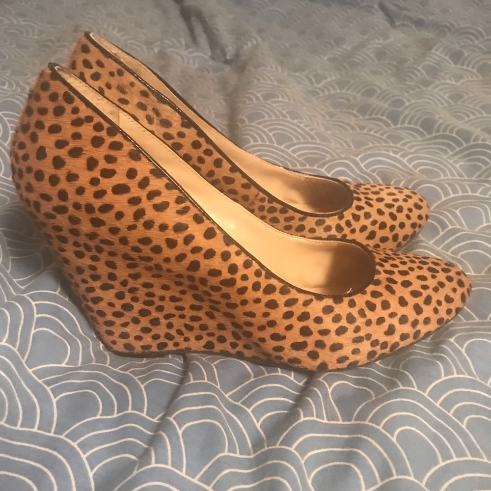 Size 10 Banana Republic pony hair cheetah wedges
