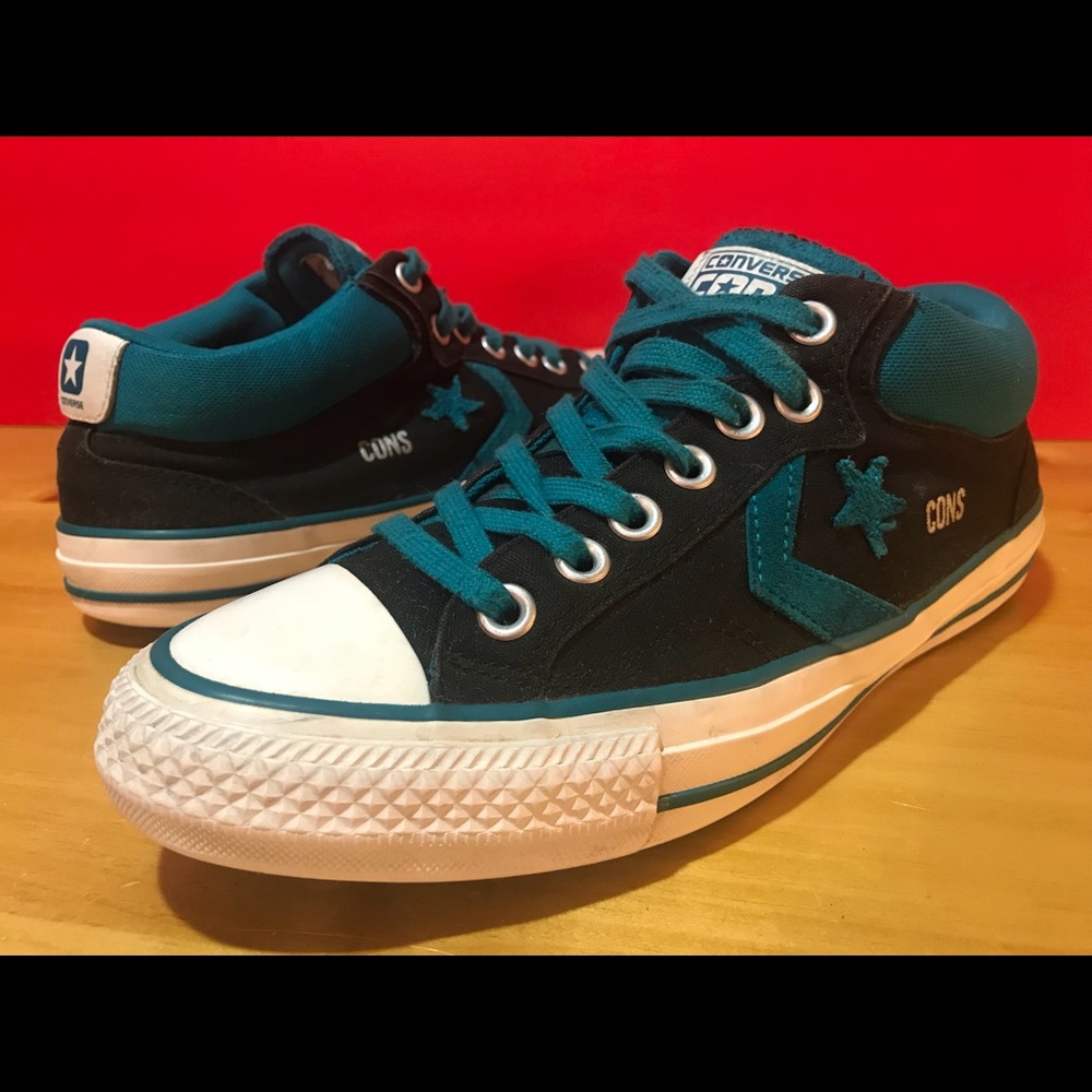 Women’s Size 7.5 Converse Blue & Black Shoes
