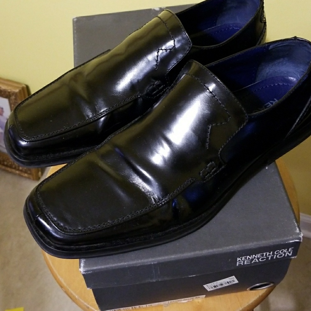 Men black leather shoe (Great condition)