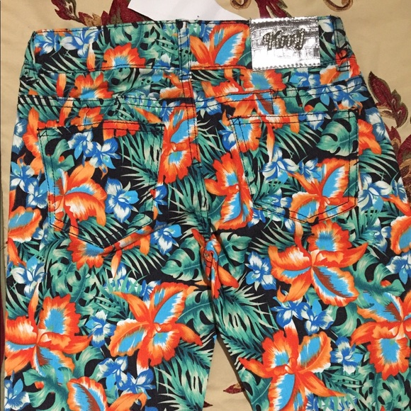 Tropical Floral Jeans - Picture 2 of 2