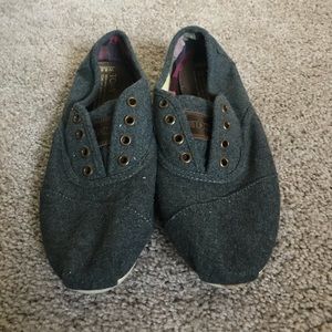 TOMs slide on shoe.