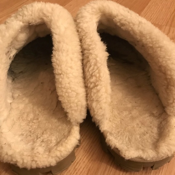 Ugg slip on - Picture 3 of 3