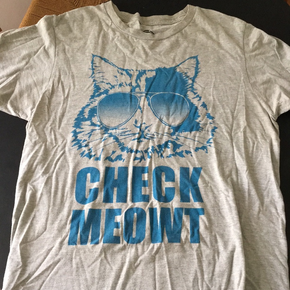 Check meowt traffic t shirt