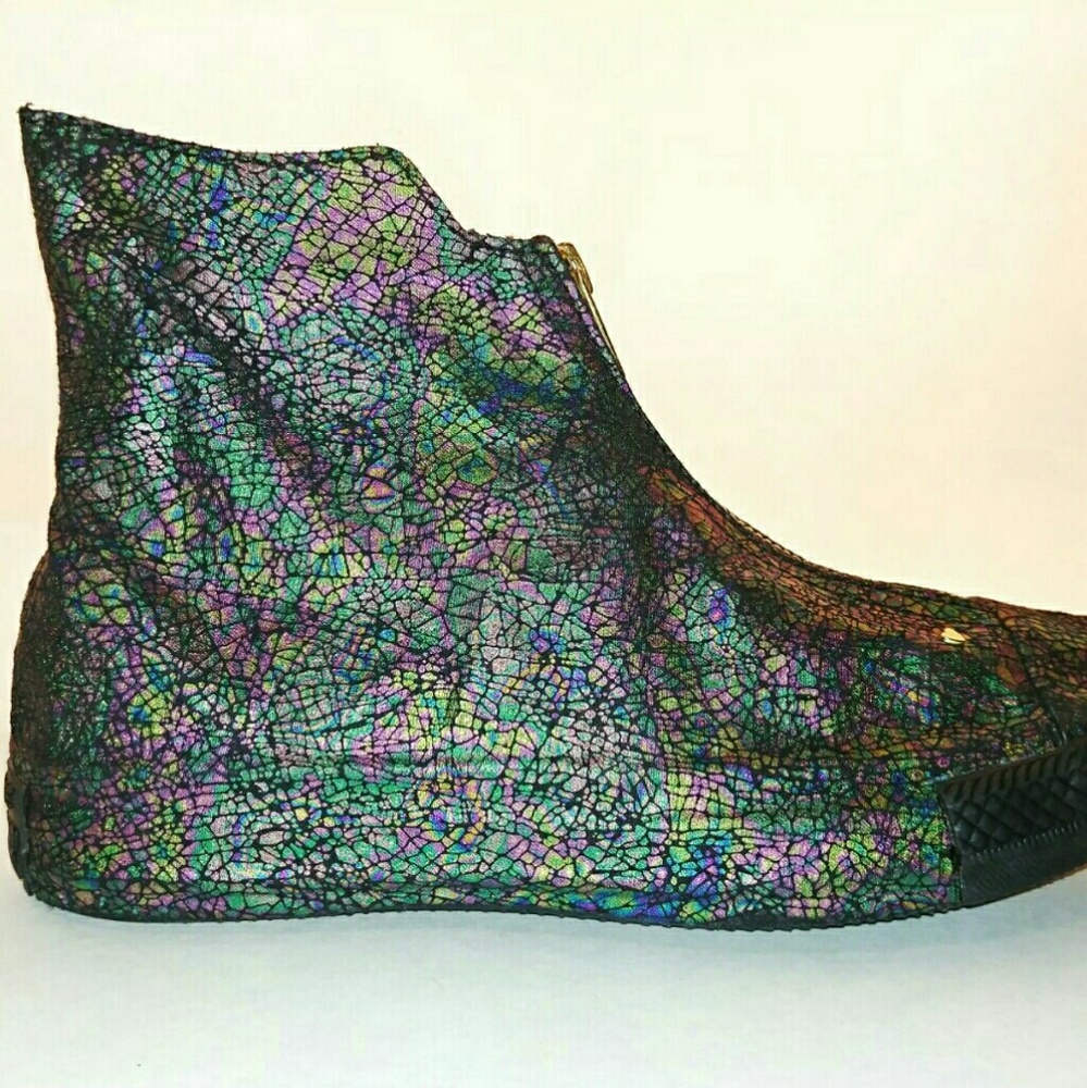 spacial addition converse