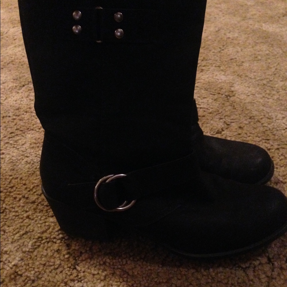 Boots size 8 - Picture 1 of 1