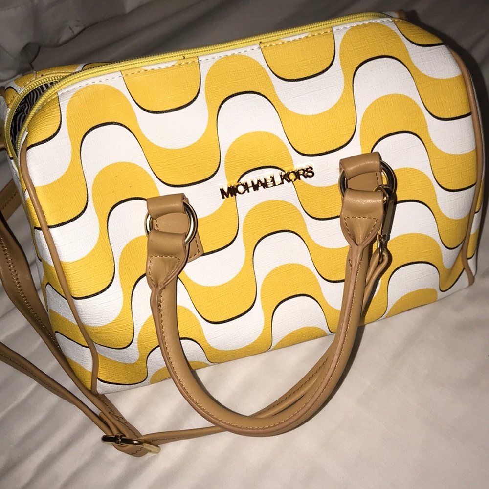 Micheal. Kors purse
