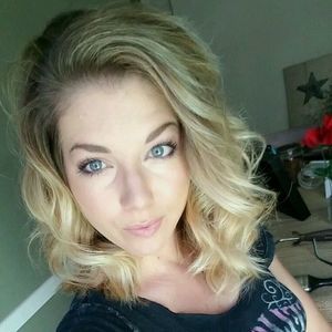 Meet your Posher, Stacy