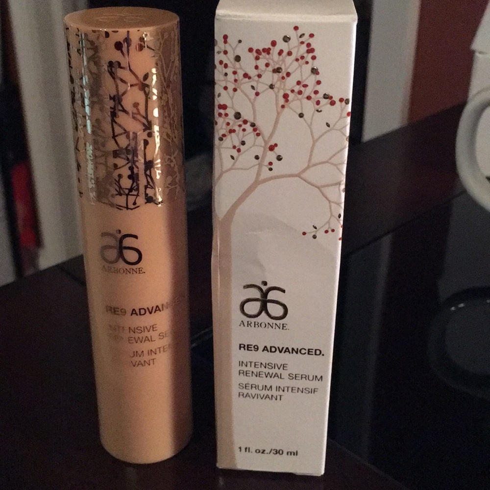 Arbonne RE9 Intensive Renewal Serum