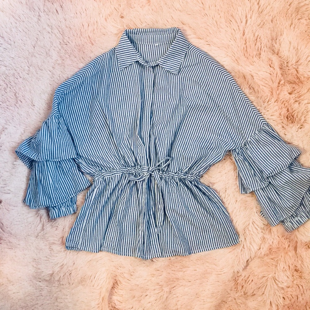 •Cute blue/white stripe blouse•