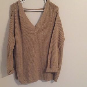 Oversized chunky sweater w/ open back