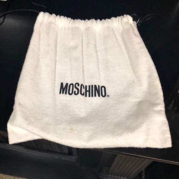 Moschino belt