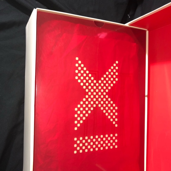 Jordan 11’s main image 5