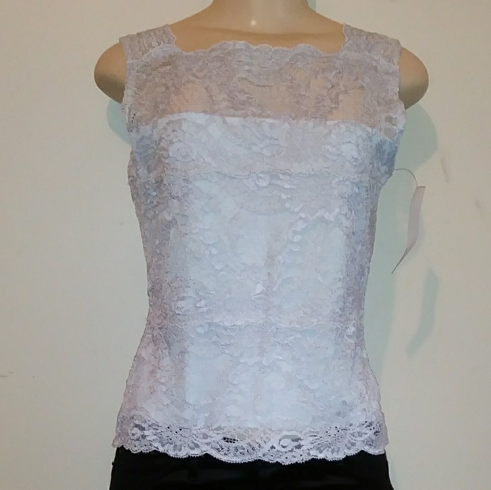 BNWT Kay Celine lace sleeveless top Sz Med