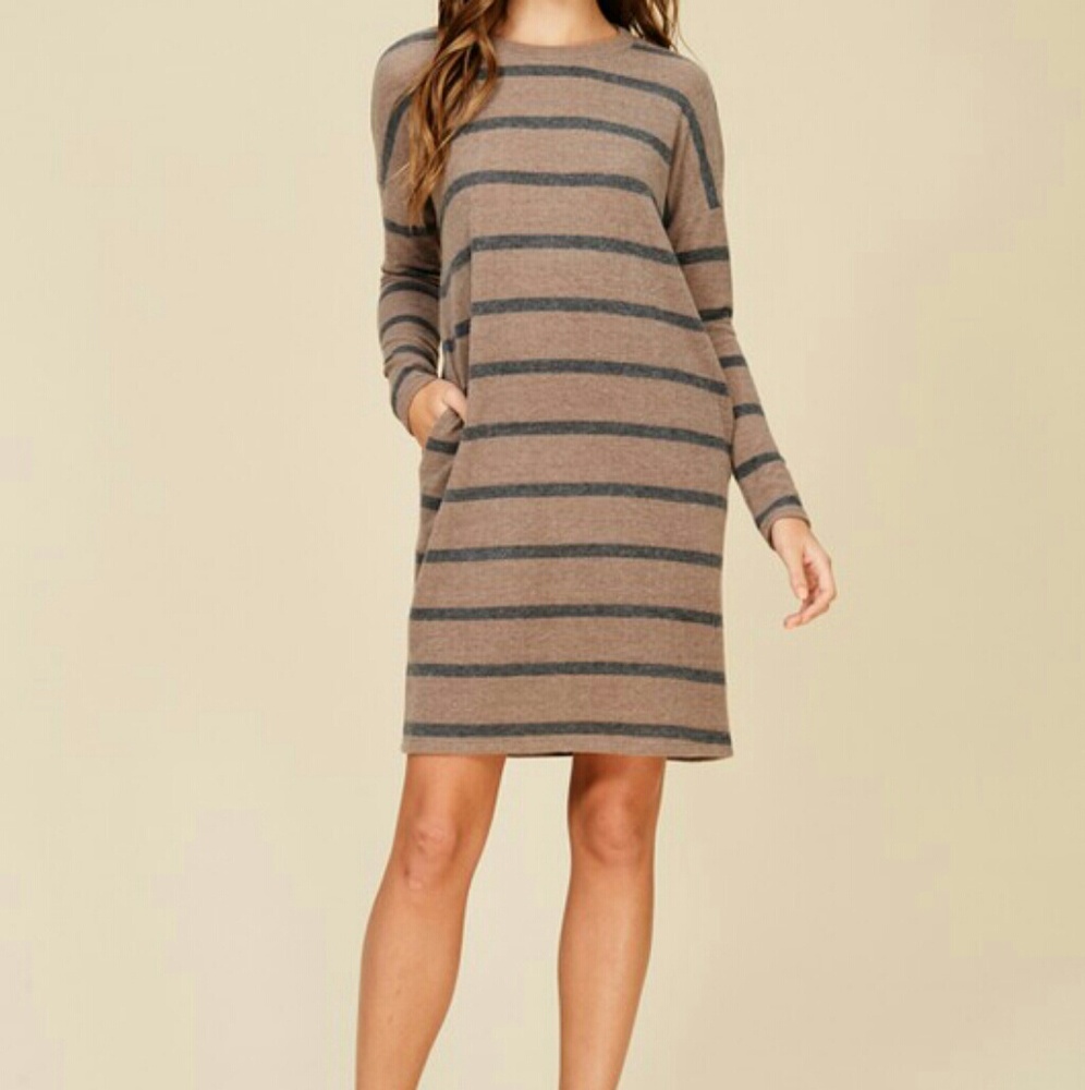 STRIPE LONG SLEEVE DRESS