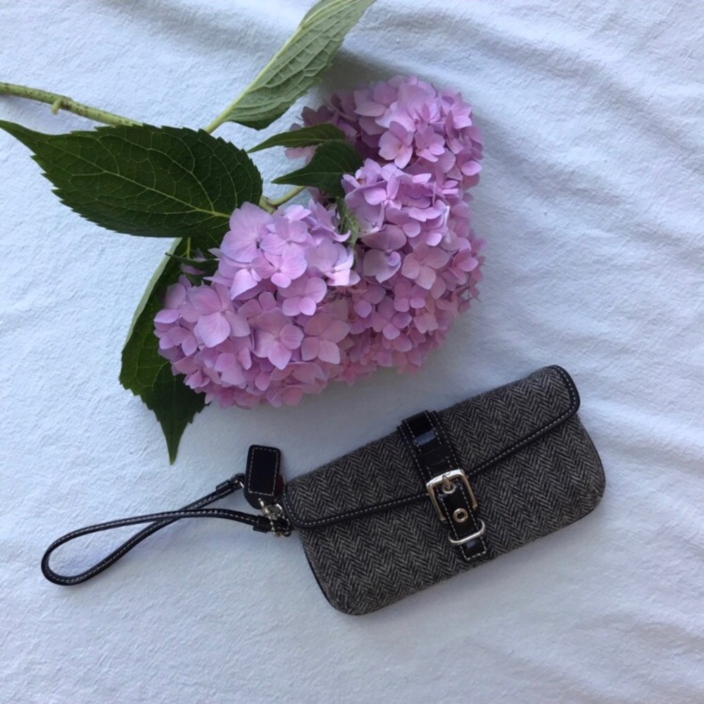 {Coach} Wristlet