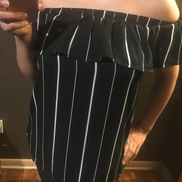 Signature Studio Top - Picture 2 of 4