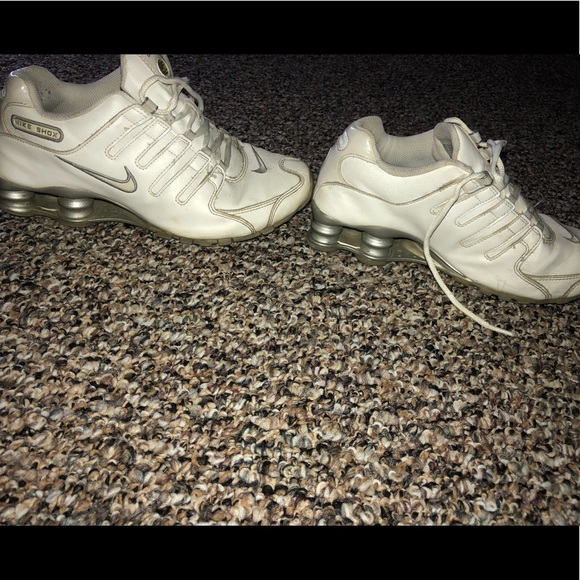 Shoes - Picture 4 of 4