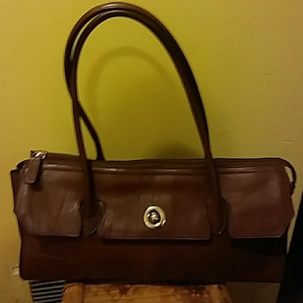Wilson's House of leather sholder bag
