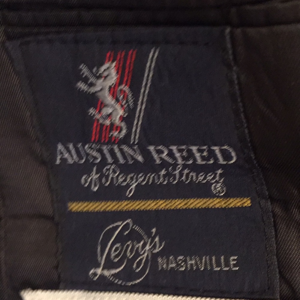 Austin Reed wool blazer - Picture 2 of 3