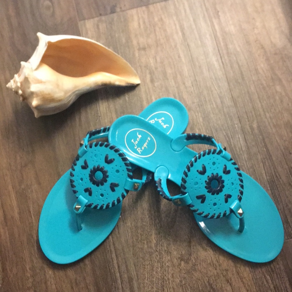 Jack Rogers jelly flip flops. Size 8.