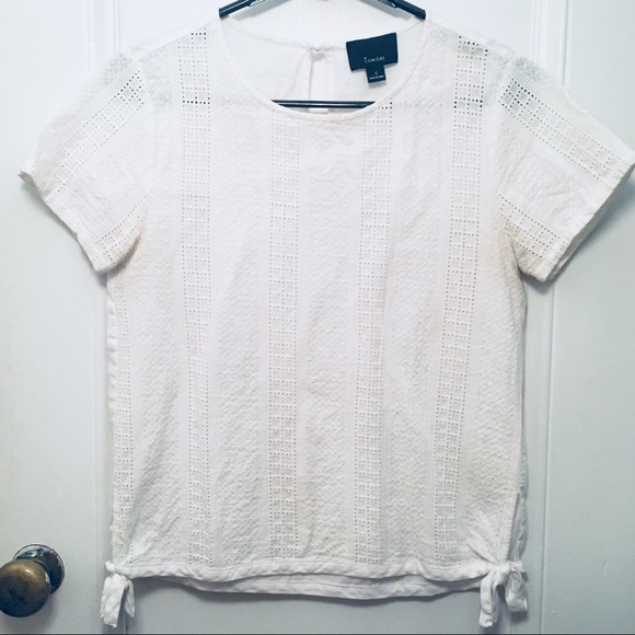 White Textured T-Shirt - Picture 1 of 4