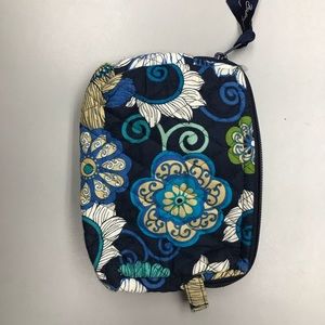 6 Piece Vera Bradley Travel Set