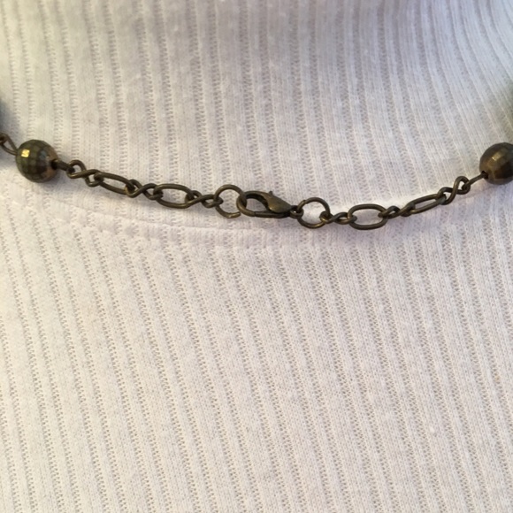 15" Turquoise Beaded Necklace - Picture 2 of 4