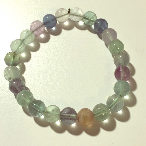 Bracelet - Picture 1 of 2