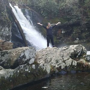 Meet your Posher, Corinne