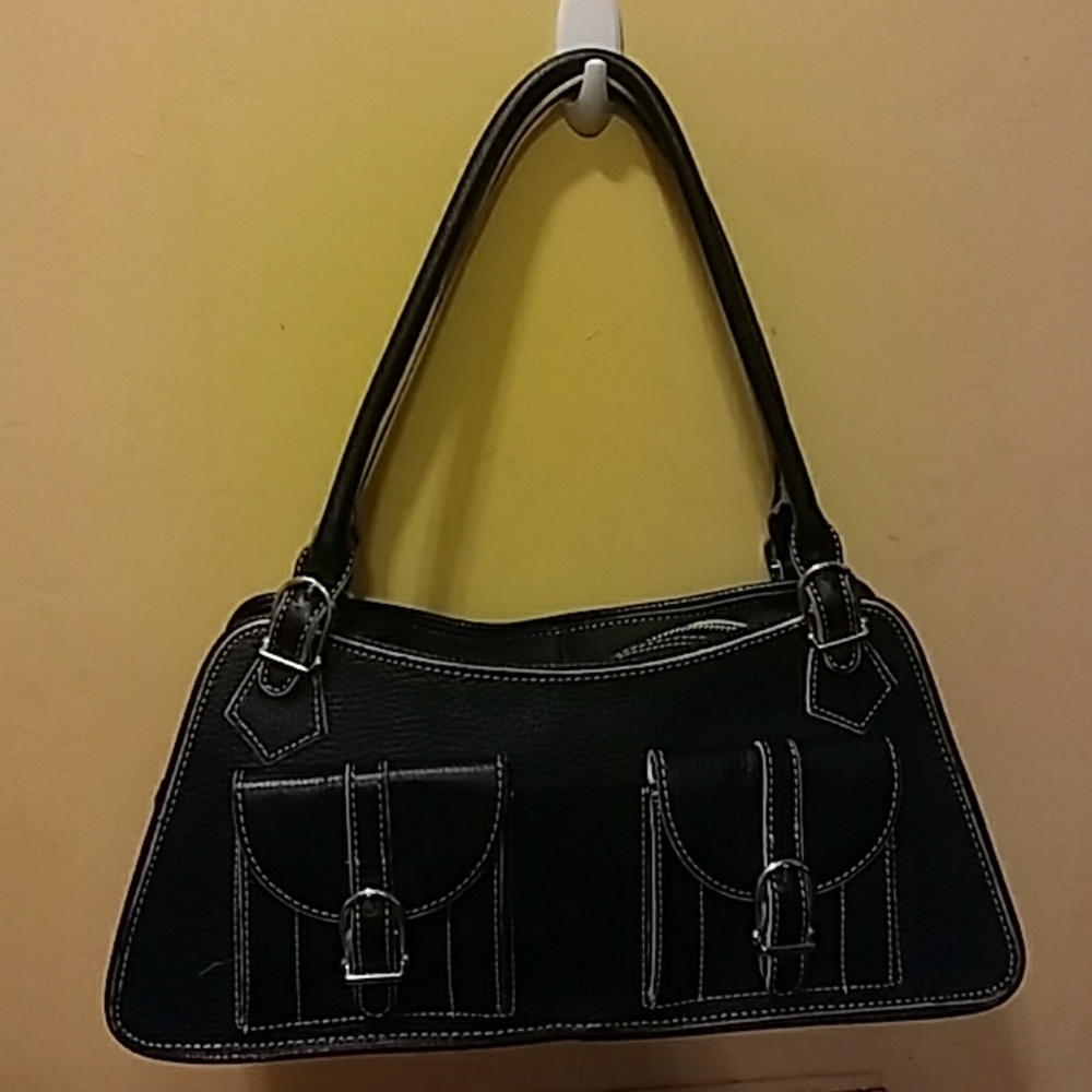 Black leather Maxximum shoulder bag