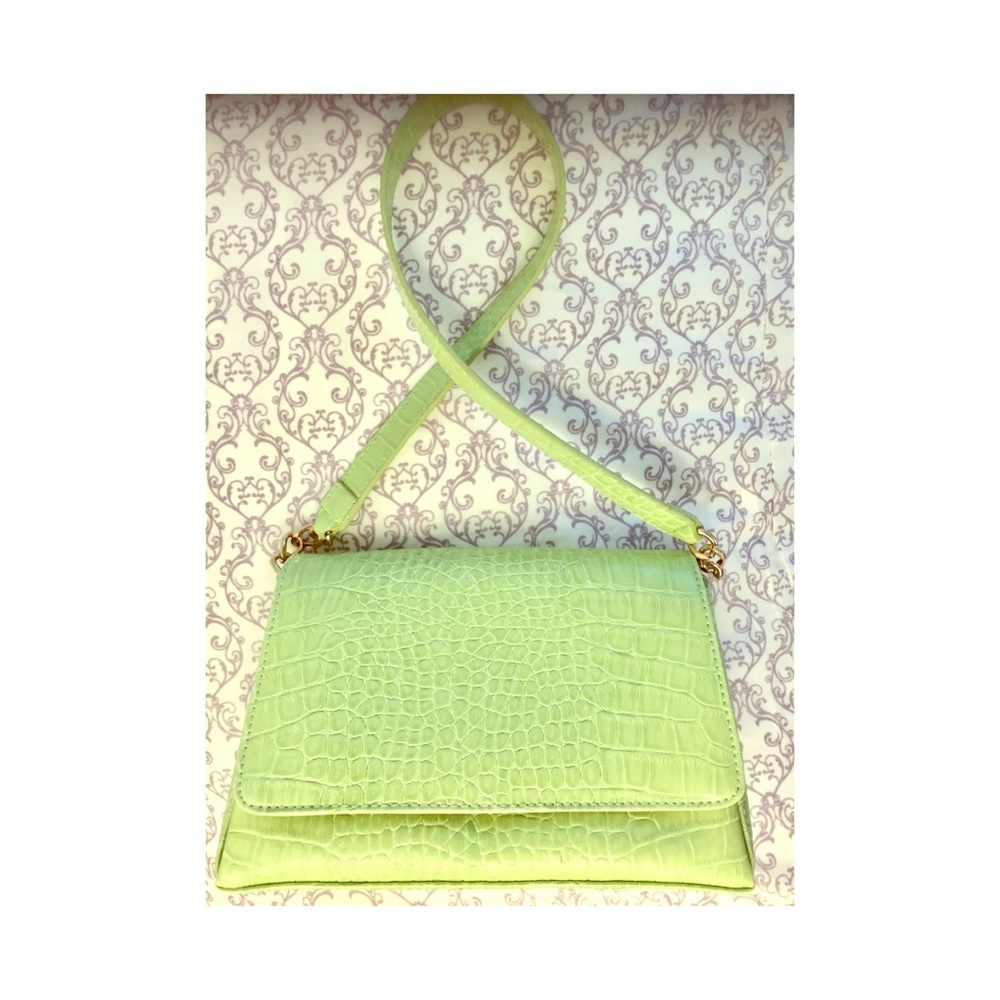 Mint green, vintage looking Liz Claiborne purse