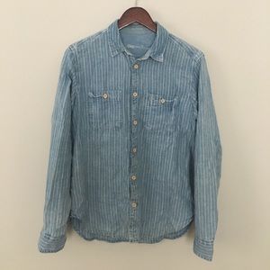 Gap chambray workshirt Small