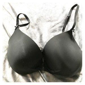 Black 34 C Victoria’s Secret Plunge Bra