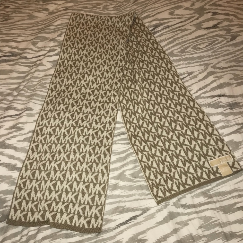 Michael - Michael Kors scarf