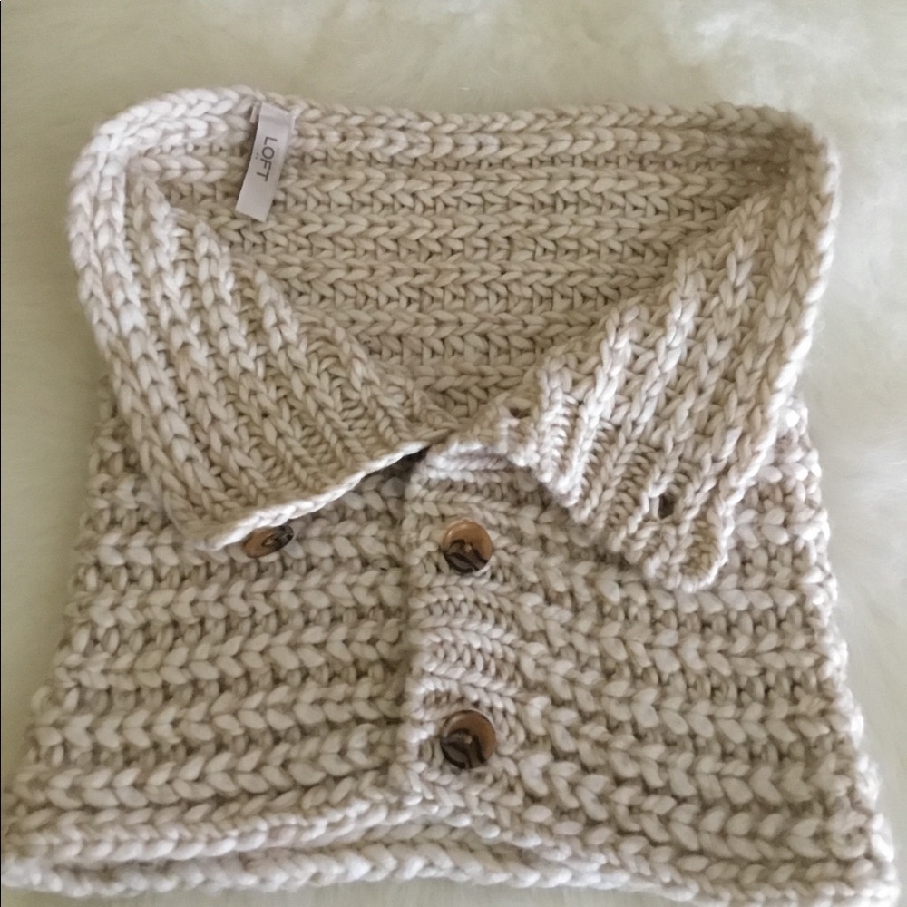 Ann Taylor Loft Cowl Scarf - Picture 3 of 7
