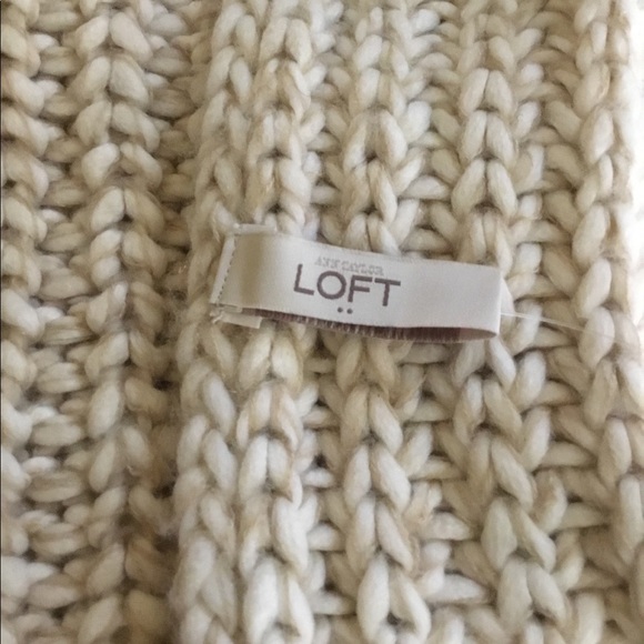 Ann Taylor Loft Cowl Scarf - Picture 4 of 7