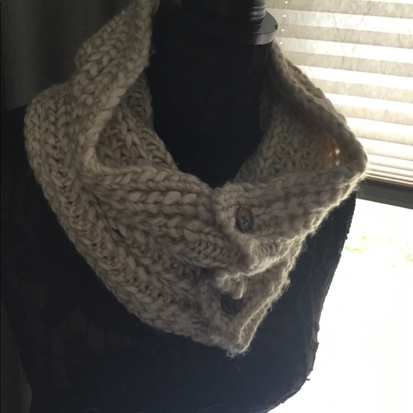 Ann Taylor Loft Cowl Scarf - Picture 6 of 7